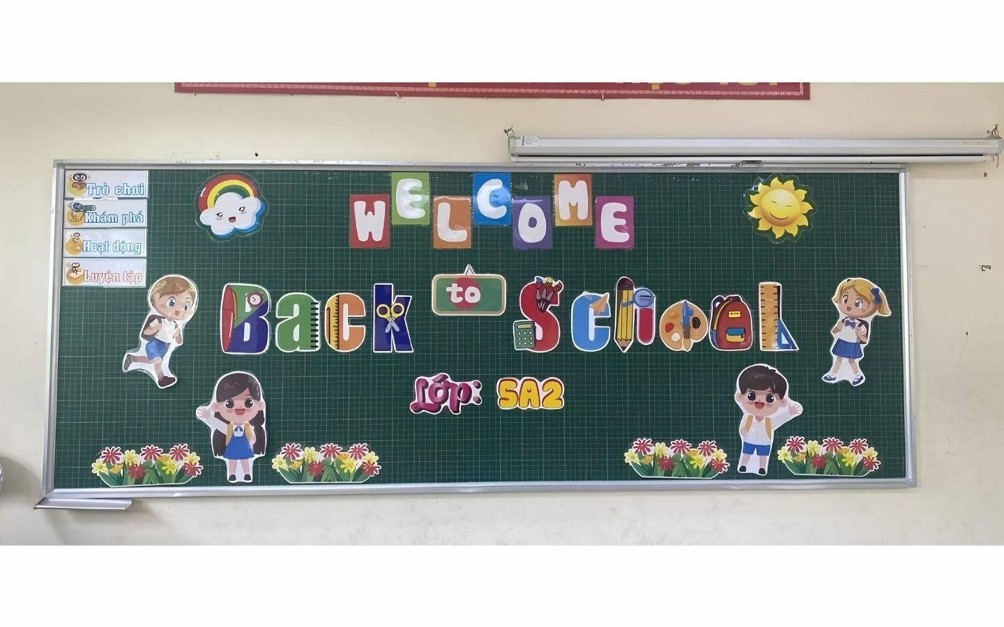 Top 10+ mẫu trang trí bảng Back To School nổi bật 2026 60 Trang trí bảng bằng các họa tiết hoạt hình đáng yêu dành cho học sinh tiểu học