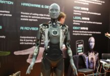 Nhật Bản đánh mấy vị thế tiên phong trong cuộc đua robot hình người Nhật Bản đánh mấy vị thế tiên phong trong cuộc đua robot hình người