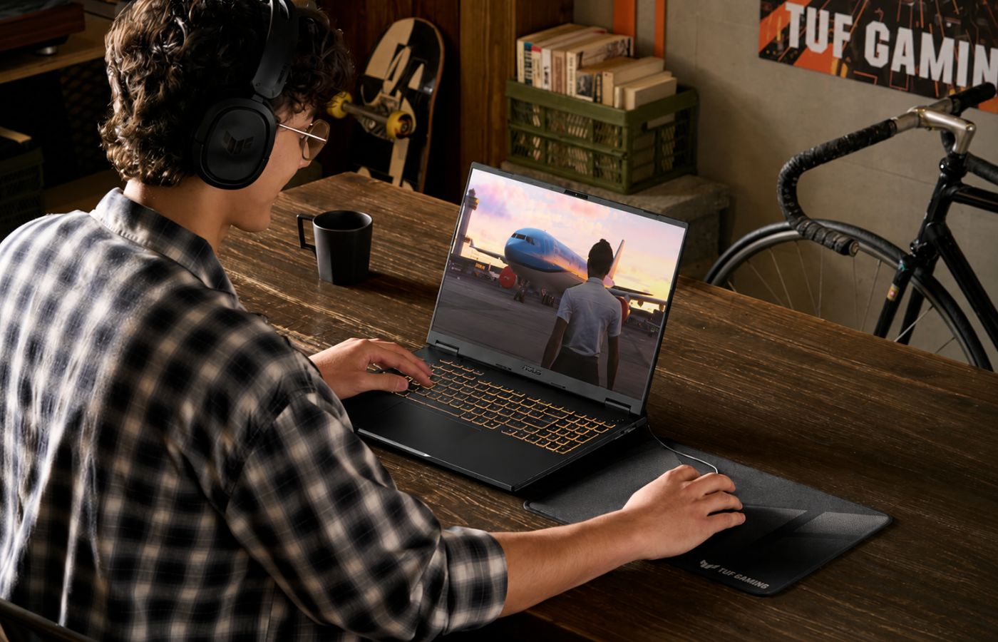 ASUS Back to School 2026: Bứt phá trải nghiệm cho học sinh, sinh viên 3 ASUS TUF Gaming và Gaming V16 – Hiệu năng mạnh mẽ cho ngành kỹ thuật, đồ họa