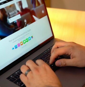Cách đổi mật khẩu iCloud trên iPhone, iPad, MacBook nhanh chóng Đổi mật khẩu iCloud định kỳ giúp hạn chế nguy cơ bị đánh cắp dữ liệu, chiếm quyền tài khoản và truy cập trái phép vào thiết bị Apple.