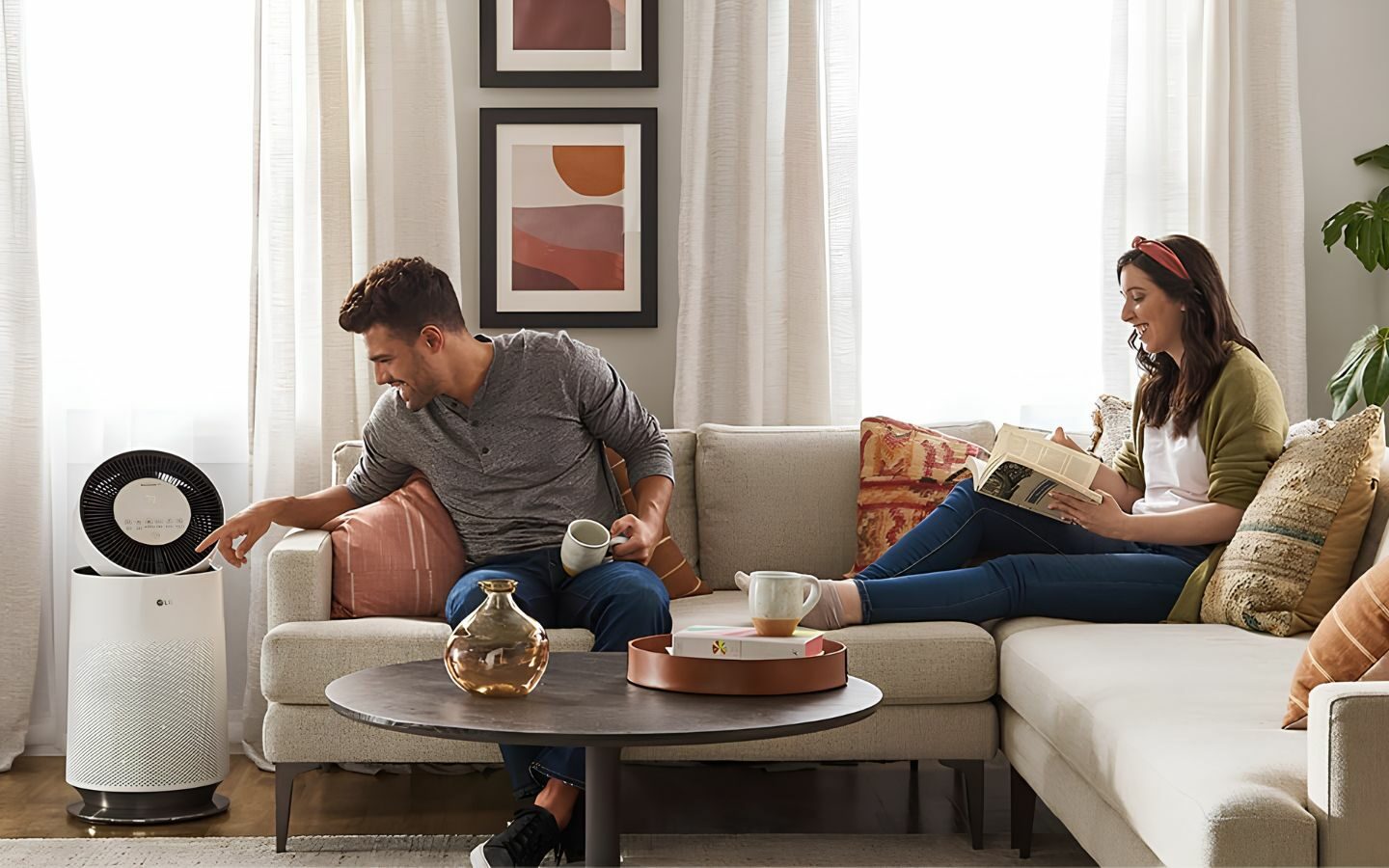 Hướng dẫn cách vệ sinh máy lọc không khí LG đúng cách 10 Kiểm tra bộ lọc thường xuyên hơn để kịp thời vệ sinh hoặc thay mới
