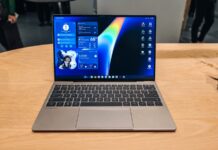 Google ra mắt Googlebook với giá 899 USD: Laptop AI tích hợp Gemini Google ra mắt Googlebook với giá 899 USD: Laptop AI tích hợp Gemini