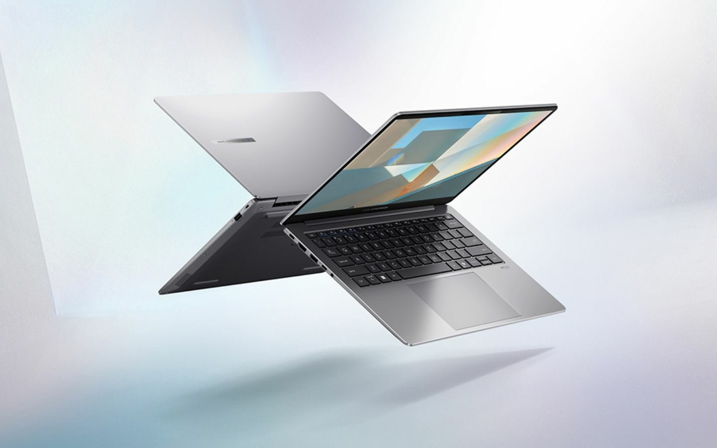 ASUS ExpertBook P5 với thiết kế gọn nhẹ, phù hợp mang theo hàng ngày (Nguồn: ASUS)