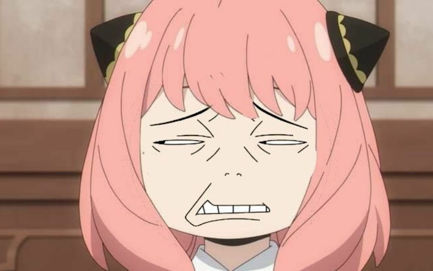 Hình nền biểu cảm đanh đá của nhân vật anime 