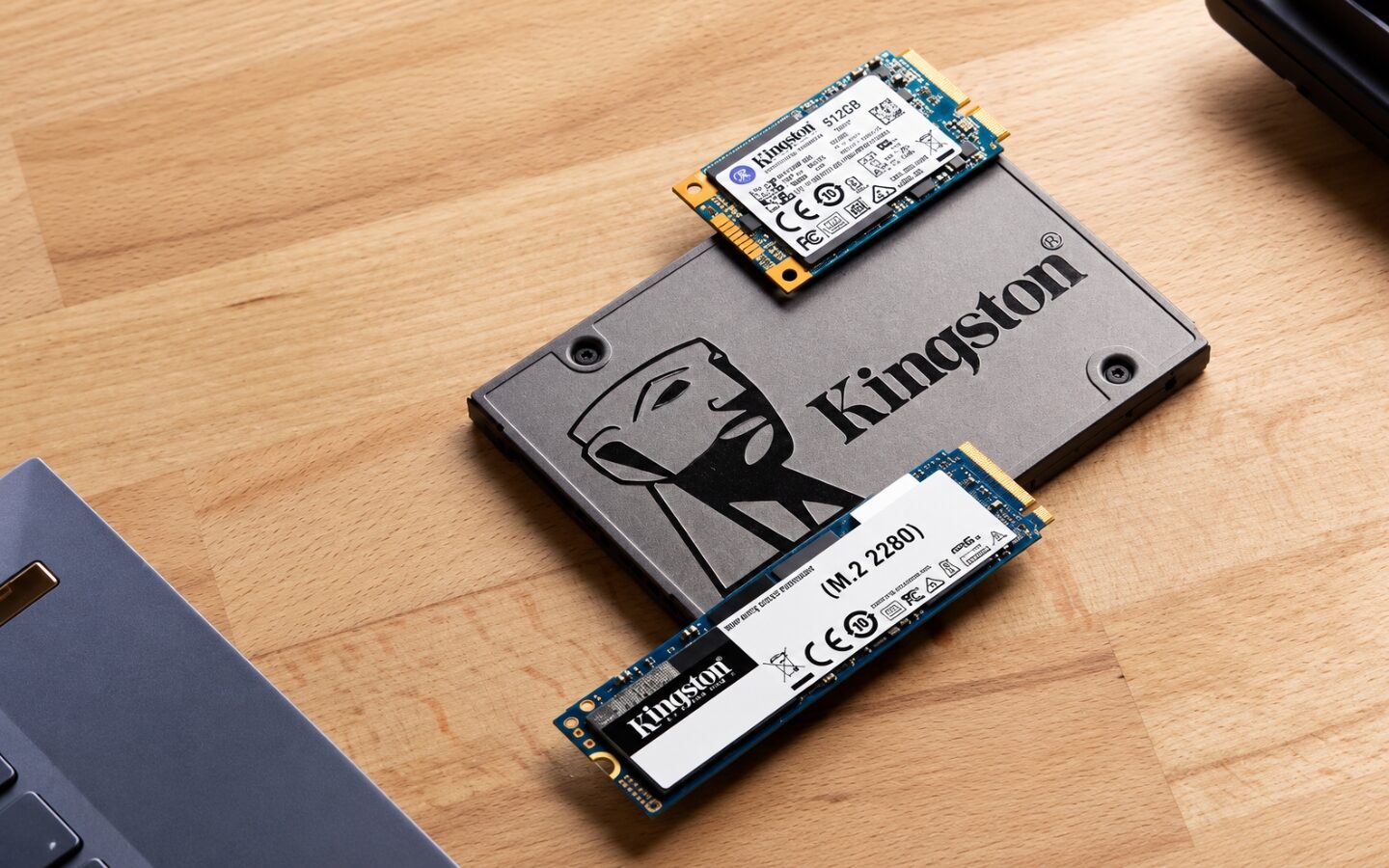 Nên chọn SSD M.2 SATA hay SSD M.2 NVMe khi build PC? (Nguồn: Internet)