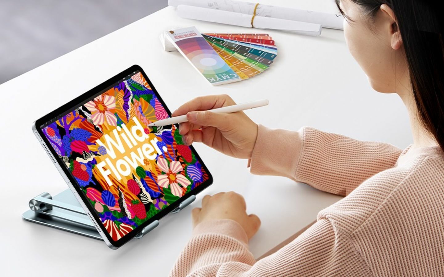 Máy tính bảng màn hình rộng phục vụ nhu cầu đọc sách, xem phim và ghi chú