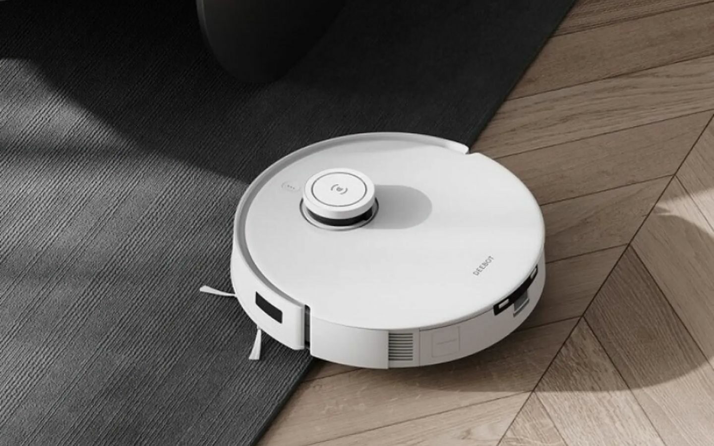 Cách sử dụng robot hút bụi: 6 lưu ý giúp máy bền và sạch hơn 1 su dung robot hut bui dung cach 1