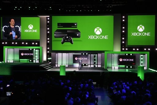 Các lý do khiến máy Xbox One thất bại trước PS4