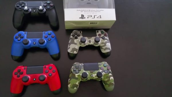 Tay cầm PS4 và Xbox One - Nên chọn tay cầm nào?