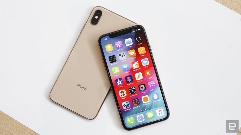 can canh chiec iphone xs max moi toanh tu apple 4