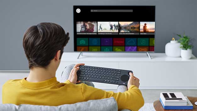 Logitech K600 bàn phím không dây được thiết kế dành riêng cho Smart TV