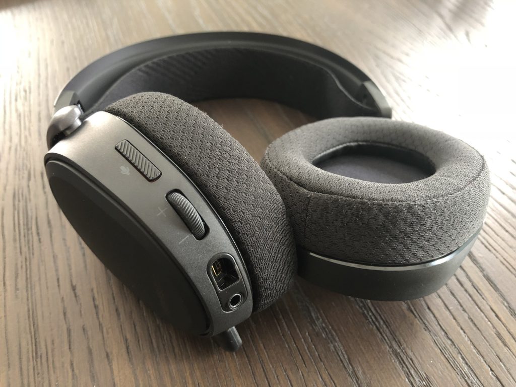 Arctis headset 1