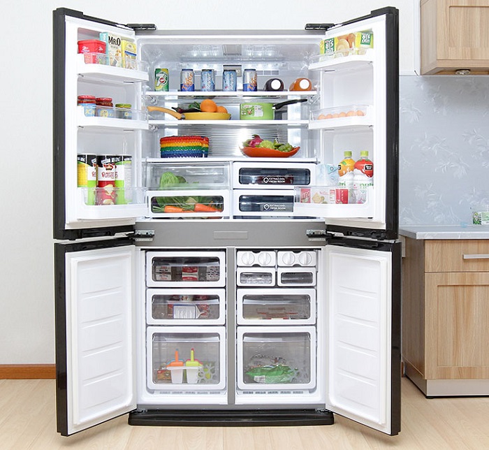 Có nên mua tủ lạnh 4 cánh cho gia đình