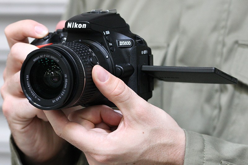 10 mẹo giúp bảo quản máy ảnh nhằm tăng tuổi thọ 5 may anh nikon D5600