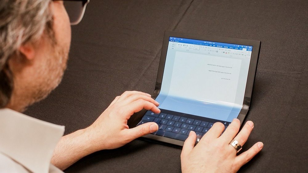 Laptop gập Lenovo ThinkPad X1 Fold có gì mà được ra giá tới 60 triệu?