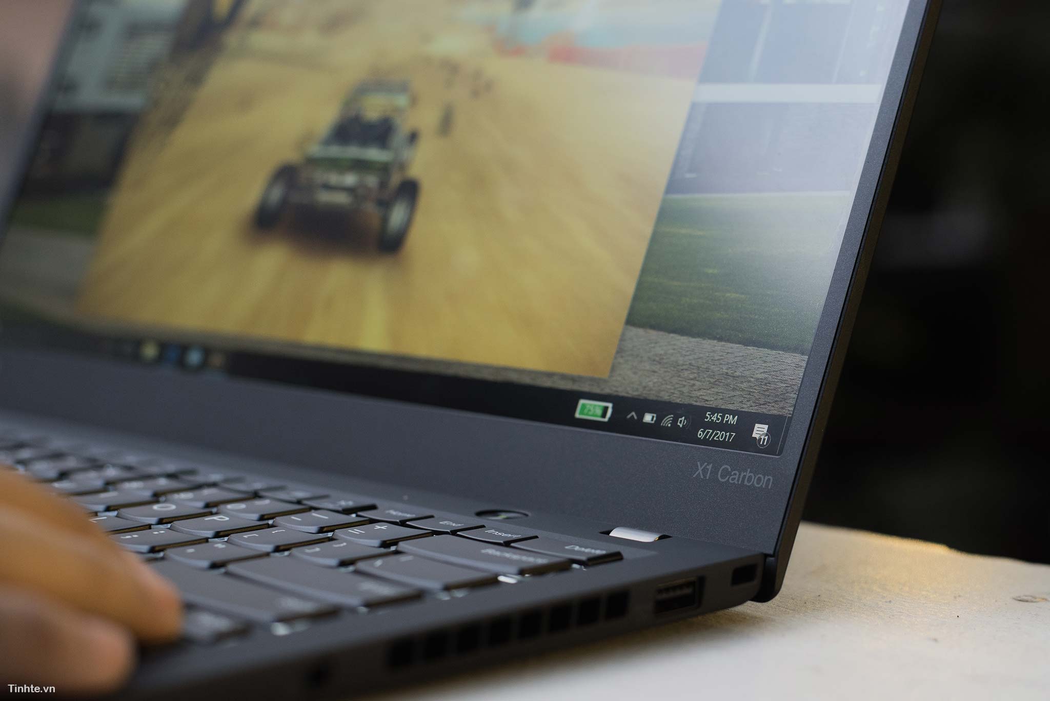 Lenovo ThinkPad X1 Yoga gen 5 cũng sở hữu hệ thống loa Dolby Atmos cho trải nghiệm âm thanh tuyệt vời