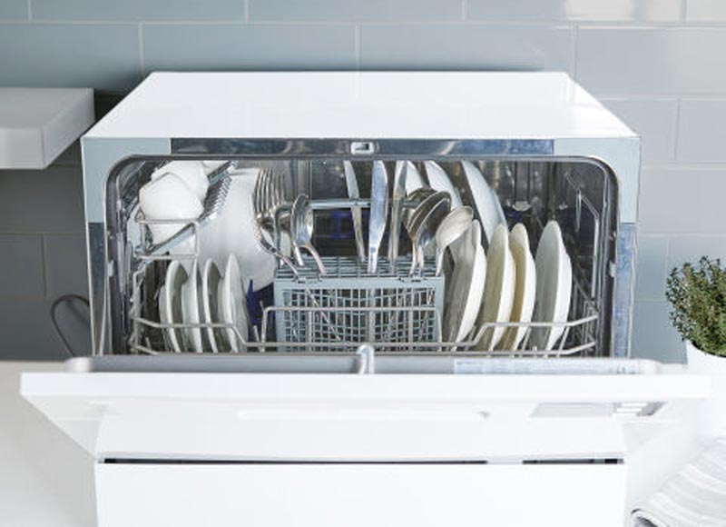 Máy rửa chén mini - giải pháp hoàn hảo cho gia đình ít người, bếp nhỏ
