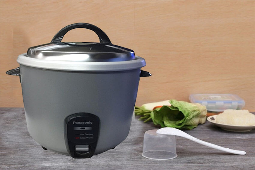 Điểm tên 4 mẫu nồi cơm điện Panasonic dưới 1,5 triệu được ưa chuộng nhất hiện nay! 3 Sản phẩm hoạt động với công suất mạnh mẽ tới 950W
