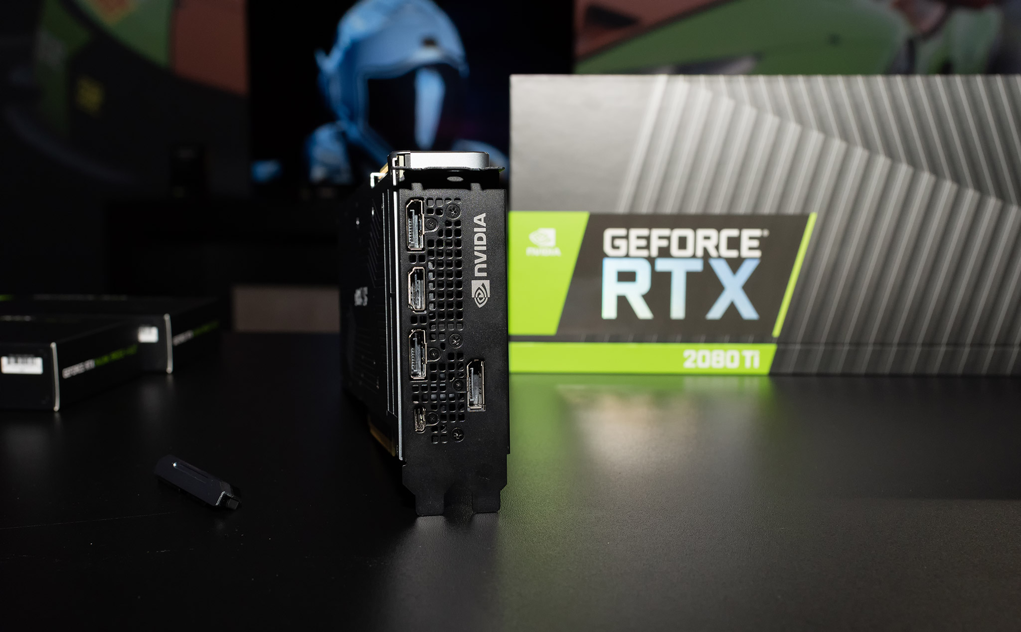 GeForce RTX 3080 Founders Edition sẽ có đầu nối nguồn 12 chân?