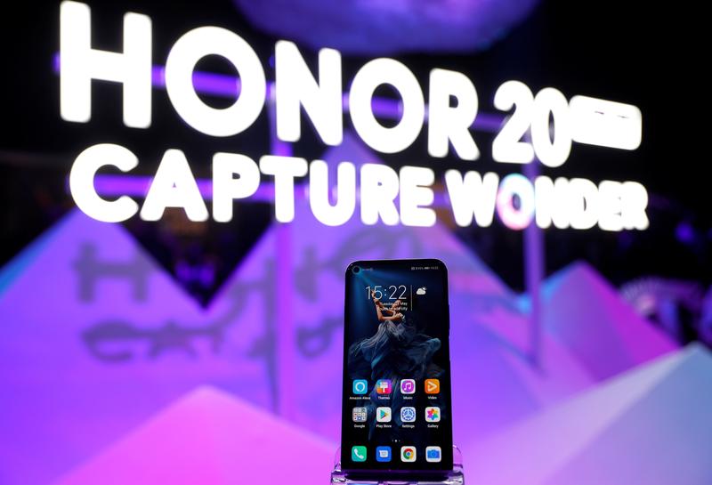 Huawei bán Honor cho một thế lực mới có tìm lực lớn. 