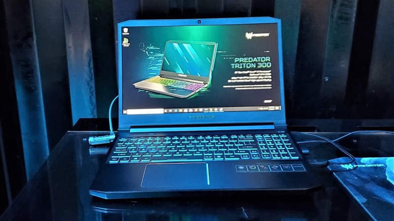 Top 4 laptop ấn tượng nhất tại CES 2021: Thời của màn hình gập "lên ngôi"