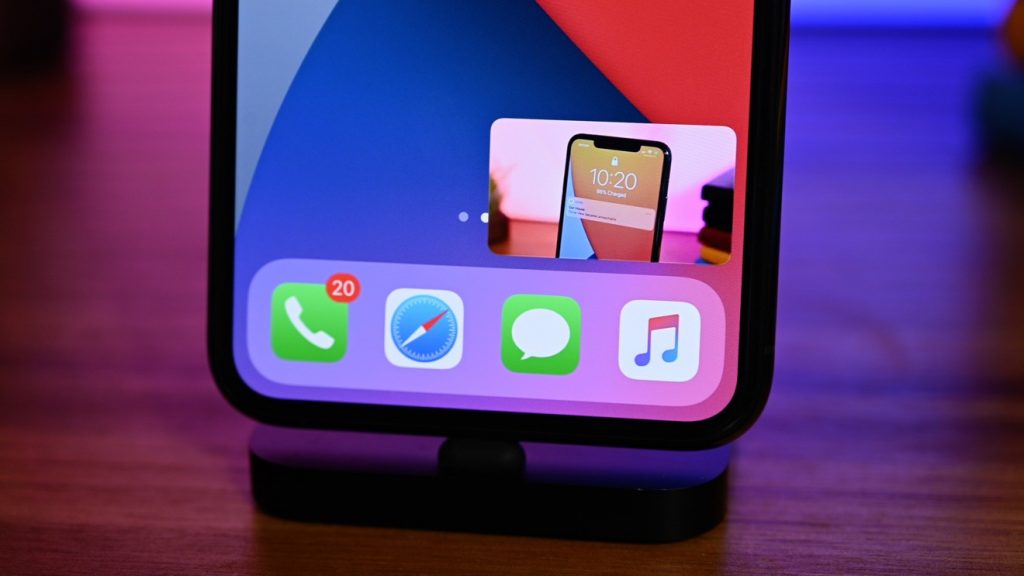 iOS 14 Picture in Picture
