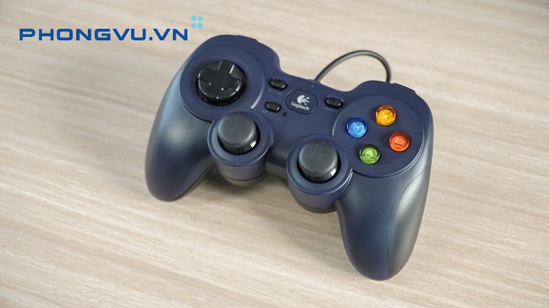 tay-cam-game-logitech-2