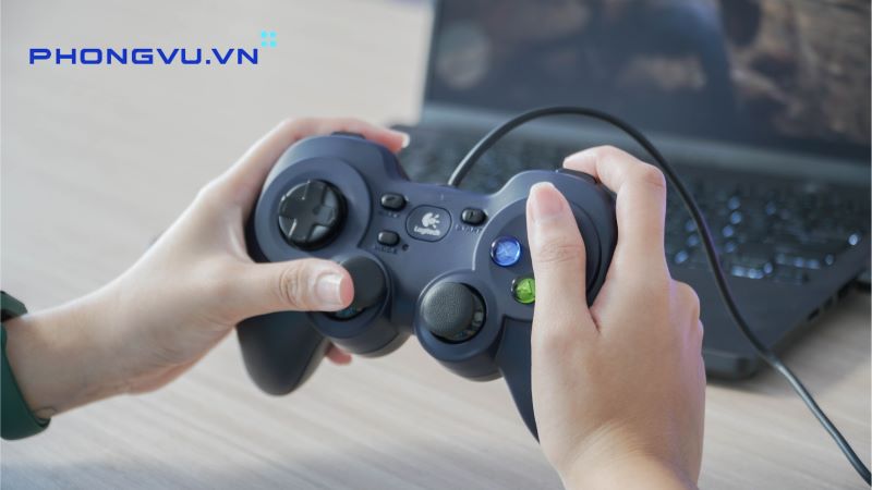 tay cam game logitech f310 1