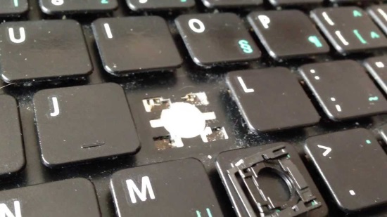 Có nhiều cách để sửa chữa bàn phím laptop bị liệt