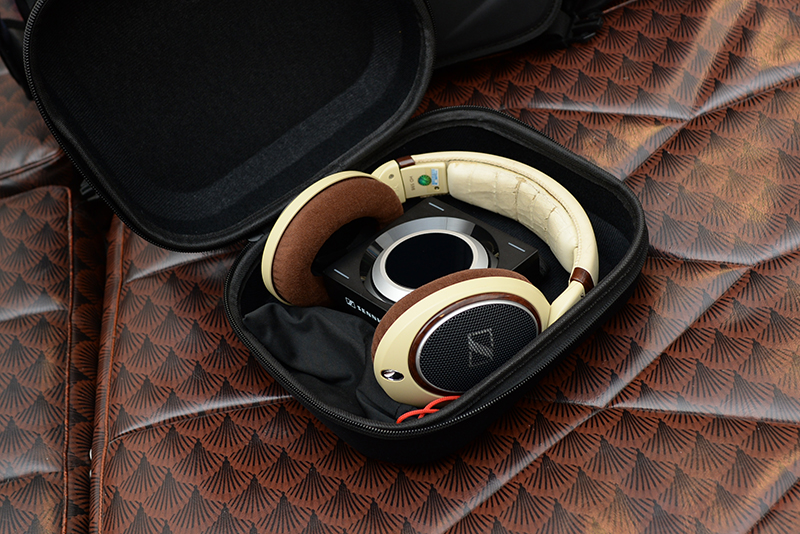 Hộp đựng tai nghe rỗng (không có khuôn)