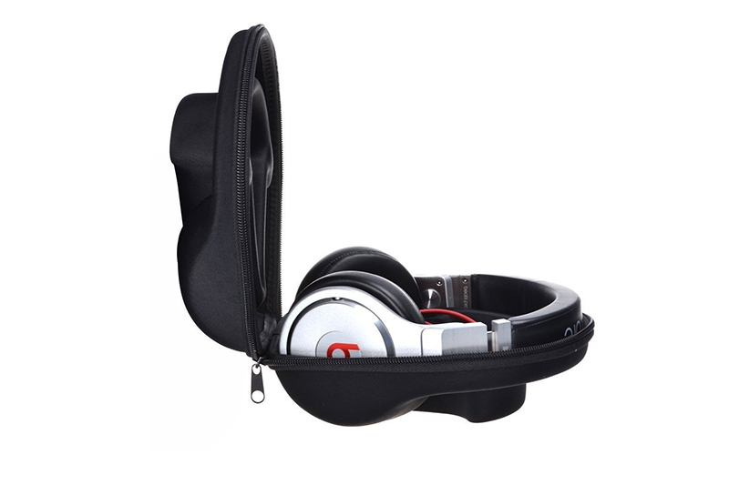 Hộp đựng tai nghe có khuôn